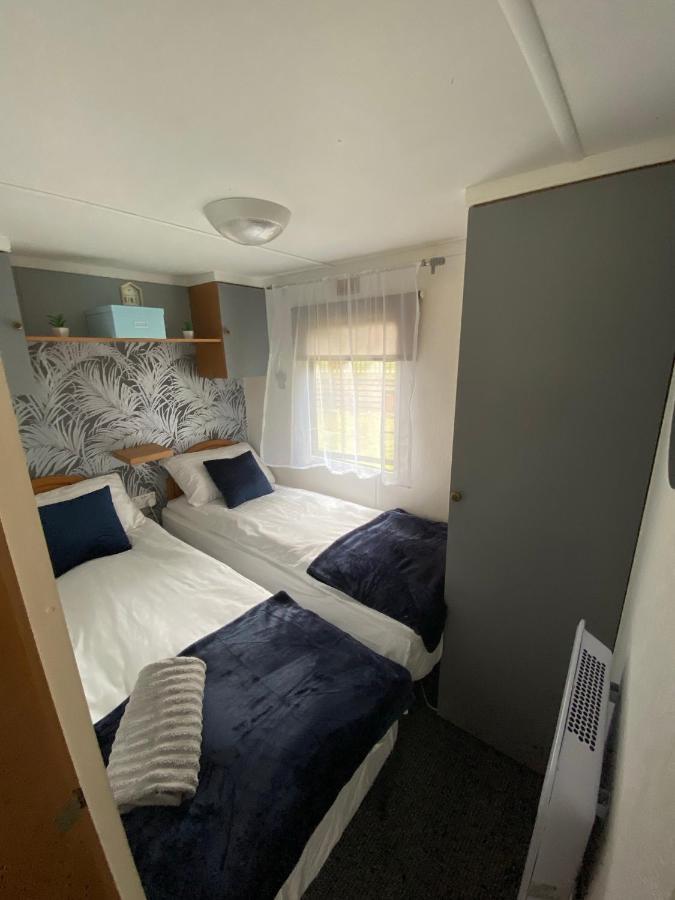 Ballantrae Unique Caravan With Outdoor Space מראה חיצוני תמונה