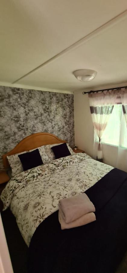 Ballantrae Unique Caravan With Outdoor Space מראה חיצוני תמונה