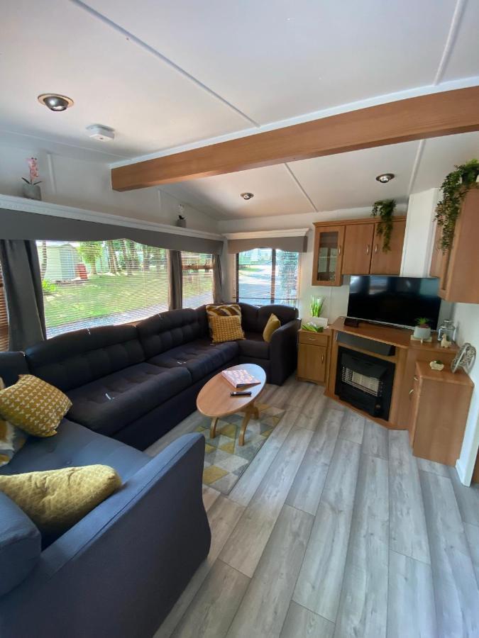 Ballantrae Unique Caravan With Outdoor Space מראה חיצוני תמונה
