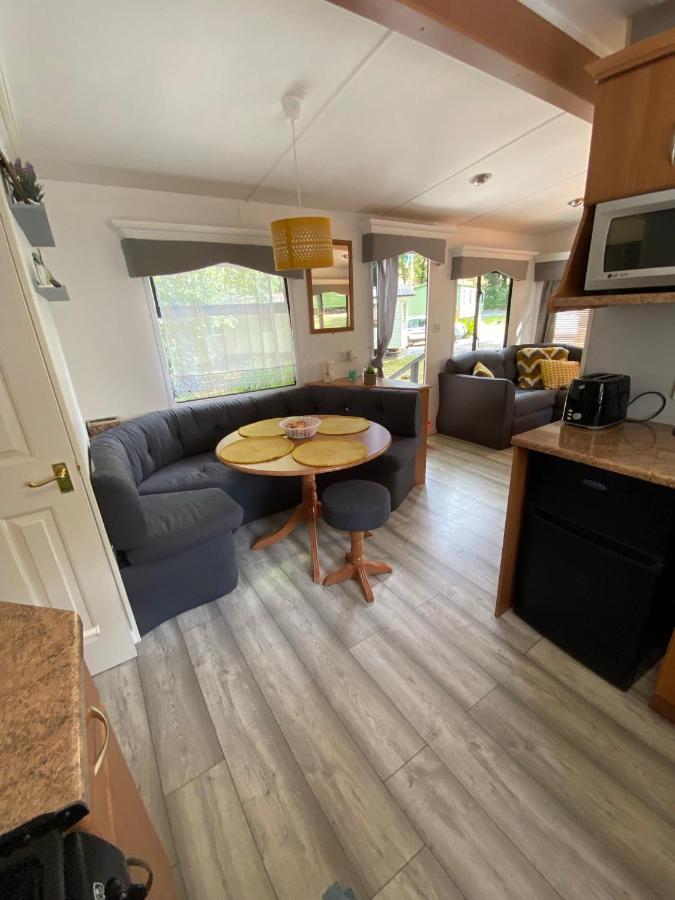 Ballantrae Unique Caravan With Outdoor Space מראה חיצוני תמונה