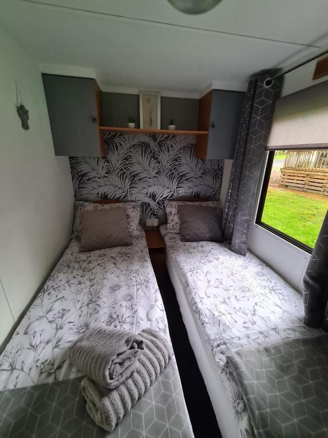 Ballantrae Unique Caravan With Outdoor Space מראה חיצוני תמונה