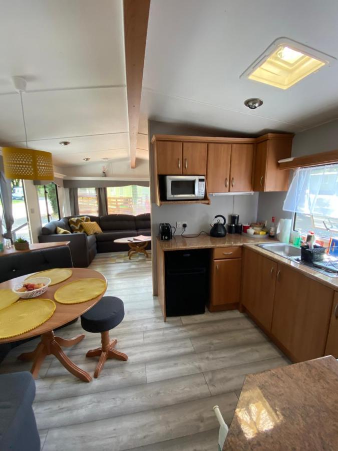 Ballantrae Unique Caravan With Outdoor Space מראה חיצוני תמונה