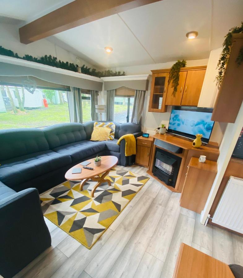 Ballantrae Unique Caravan With Outdoor Space מראה חיצוני תמונה