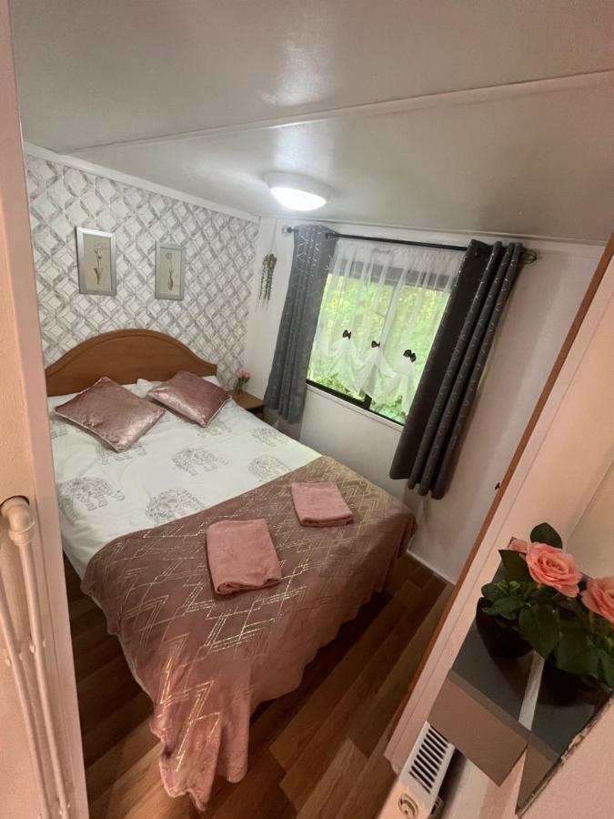 Ballantrae Unique Caravan With Outdoor Space מראה חיצוני תמונה