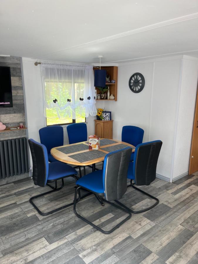 Ballantrae Unique Caravan With Outdoor Space מראה חיצוני תמונה